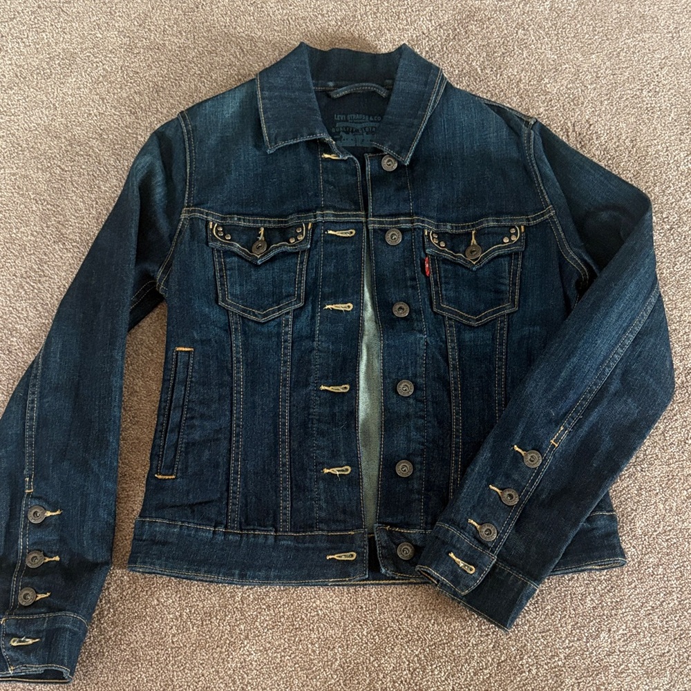 Levi's Dark Denim Western Jean jacket | small | EUC